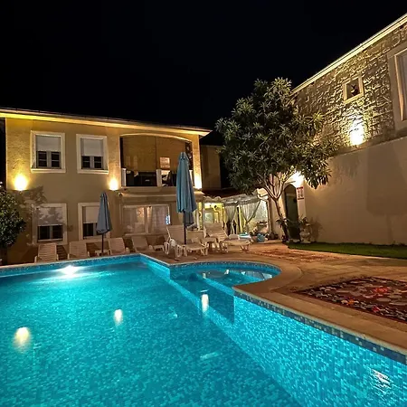 Mike Πανσιόν 4*